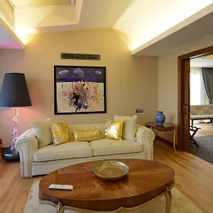 4* Отель Warwick